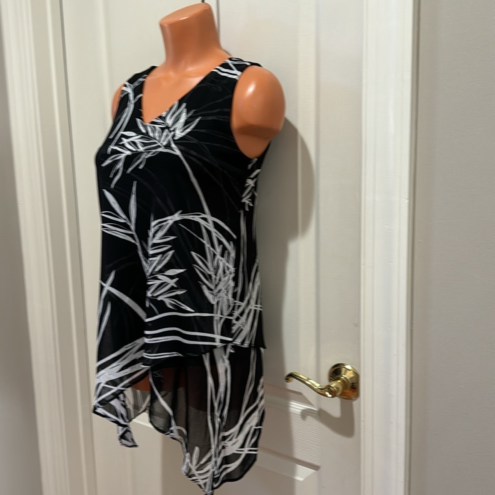 ALFANI Tunic Mesh Black White Palm Print Handkerchief Hem Petite Small PS SP $60 - Picture 4 of 11